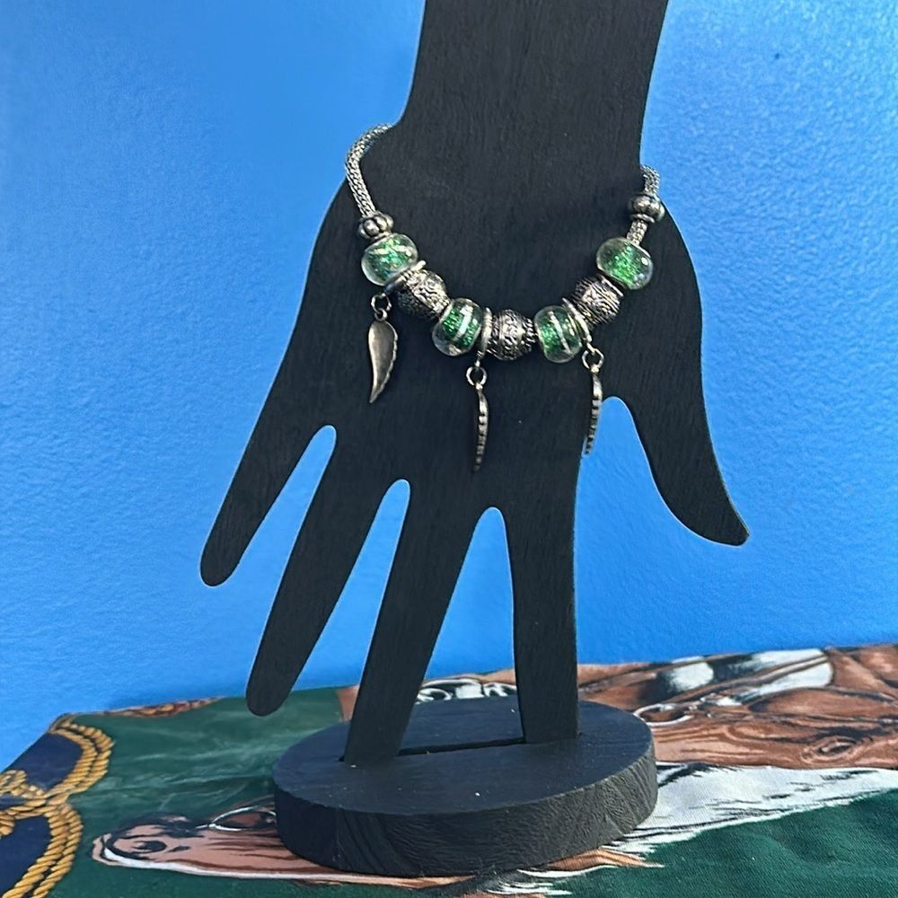 Silvertone Green Beaded Slide Bracelet Adjustable Fashion Jewelry